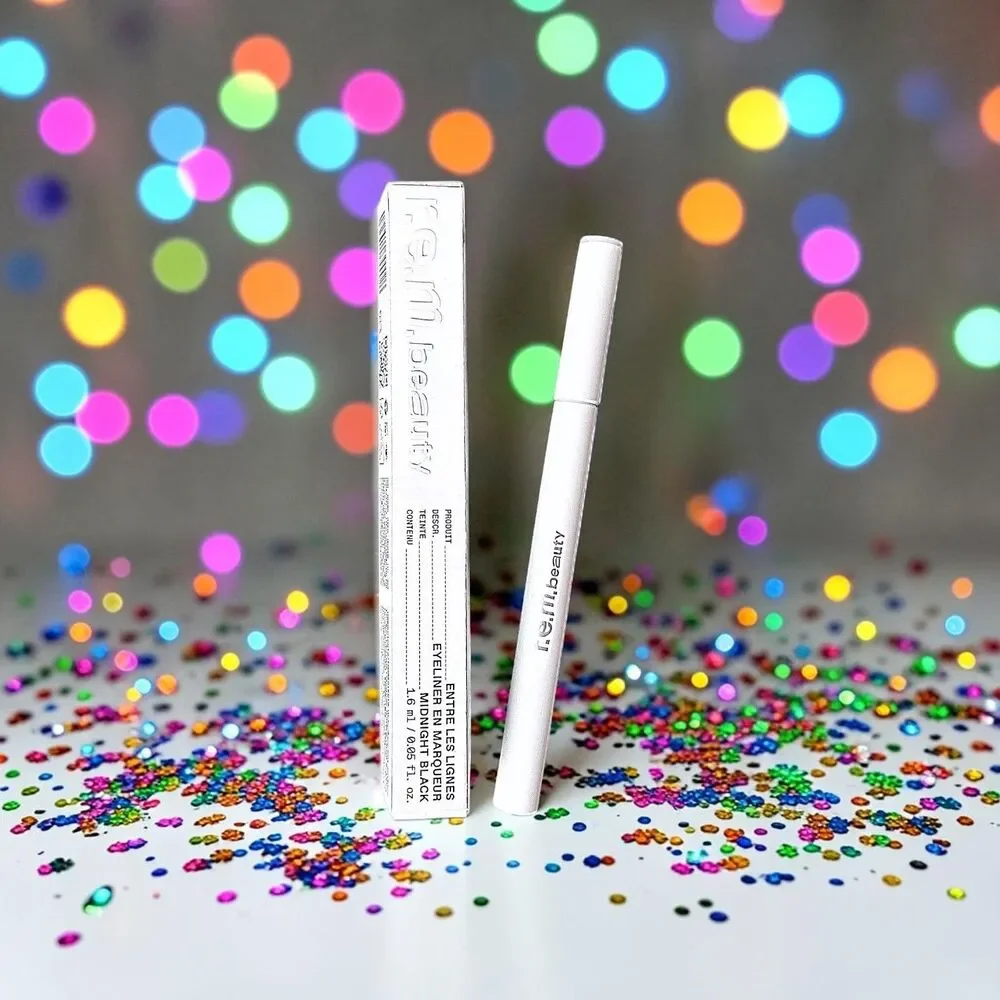 r.e.m. beauty At The Borderline Eyeliner Marker in MIDNIGHT BLACK NIB 0.05 Fl Oz